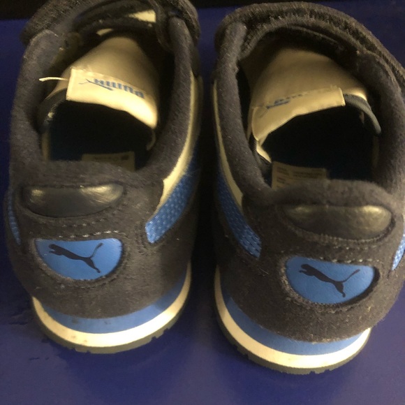 Royal blue puma kids sneakers - Picture 3 of 5
